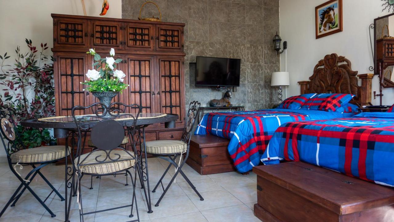 El Jardin Del Eden B&B Boutique Κουερναβάκα Εξωτερικό φωτογραφία