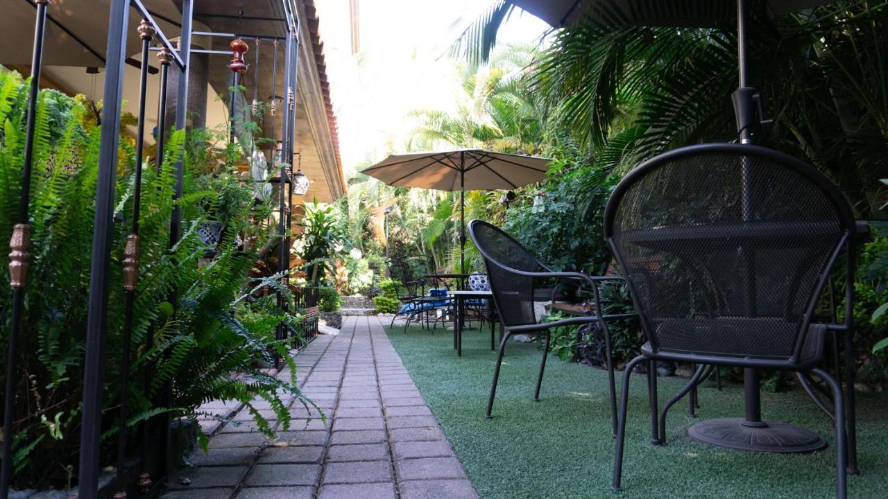 El Jardin Del Eden B&B Boutique Κουερναβάκα Εξωτερικό φωτογραφία