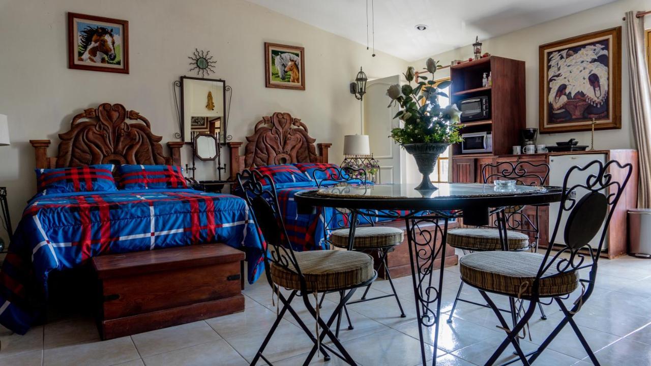 El Jardin Del Eden B&B Boutique Κουερναβάκα Εξωτερικό φωτογραφία