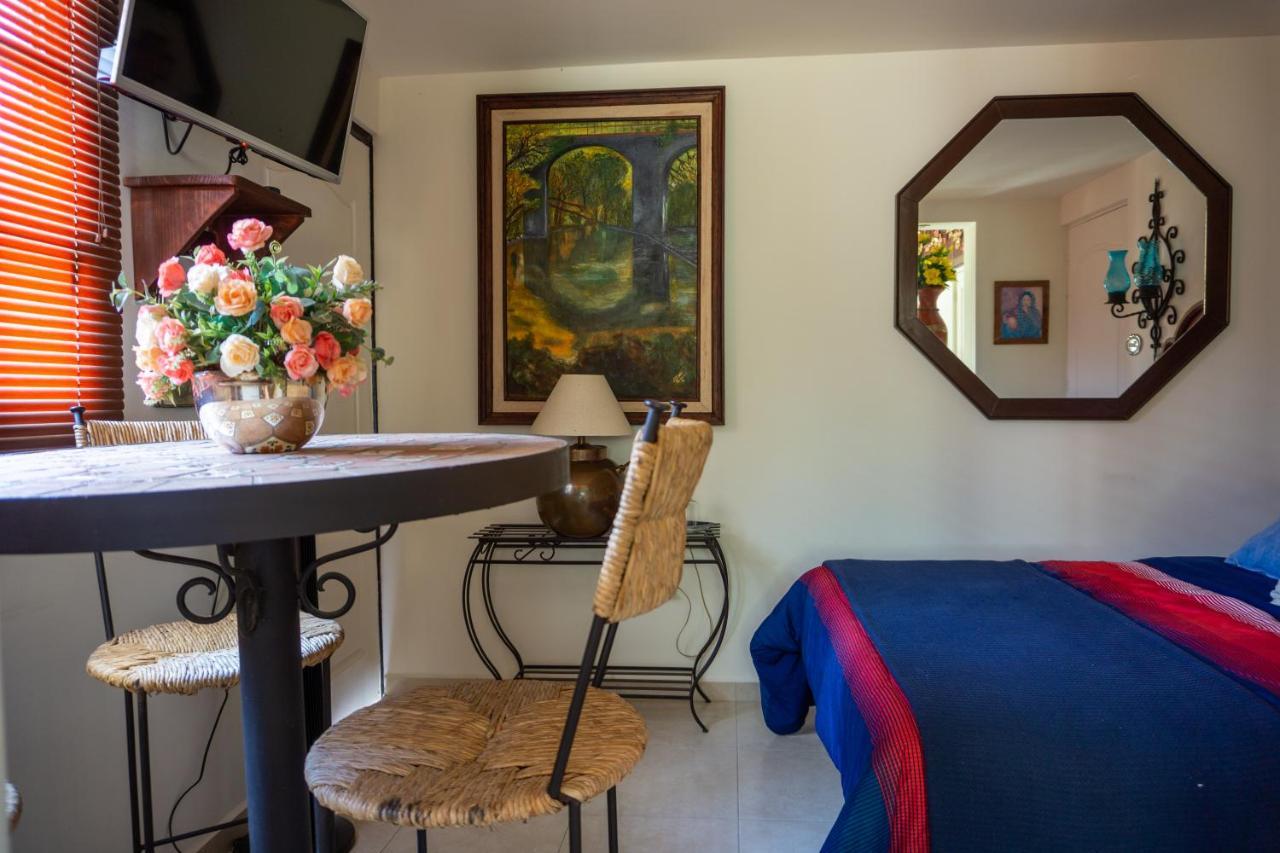El Jardin Del Eden B&B Boutique Κουερναβάκα Εξωτερικό φωτογραφία